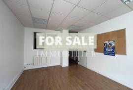Property in Heart of Popular Small Rural Town