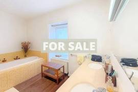 Town House in Coastal Resort Location