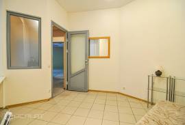 Commercial property in Riga city for rent 500€ Commercial property in Riga city for rent 500€