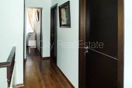 Detached house for sale in Riga, 240.00m2