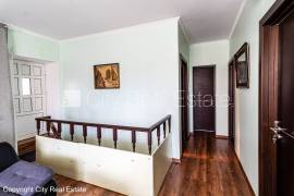 Detached house for sale in Riga, 240.00m2