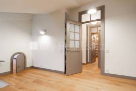 Apartment for rent in Riga, 100.00m2