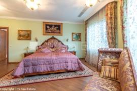 Detached house for sale in Riga, 422.00m2