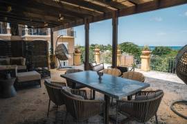 Boca Raca Penthouse #7: Spectacular Ocean-View Penthouse in the Heart of Tamarindo
