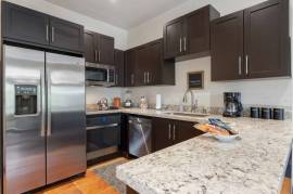 Laughing Gecko Suites: Beach Suites / Boutique Hotel For Sale