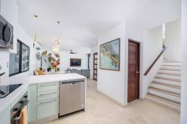 Casa Plumeria: Modern Elegance and Tropical Tranquility Near Tamarindo