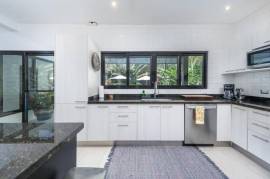 Casa Bosque: Modern 3-Bedroom Villa with Pool in Pacific Residences, Near Tamarindo