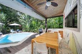 Casa Bosque: Modern 3-Bedroom Villa with Pool in Pacific Residences, Near Tamarindo