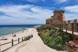 NEW BUILD VILLAS IN PILAR DE LA HORADADA