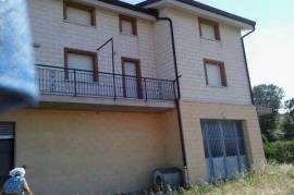 Excellent 3 Bed House For Sale in Orsara Di Puglia Italy