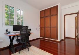 House - 3+1 Bedroom Apartment in Gaula with Sea Views House - 3+1 Bedroom Apartment in Gaula with Sea Views