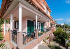 House - 3+1 Bedroom Apartment in Gaula with Sea Views House - 3+1 Bedroom Apartment in Gaula with Sea Views