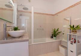 House - 3+1 Bedroom Apartment in Gaula with Sea Views House - 3+1 Bedroom Apartment in Gaula with Sea Views