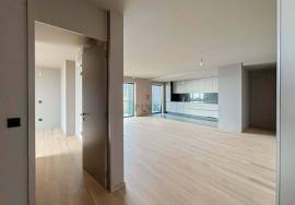 Varino 07 – T2 Modern on Estrada Monumental