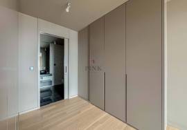 Varino 07 – T2 Modern on Estrada Monumental