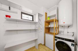 3 Bedroom Apartment with Generous Areas and Central Location in Portimão