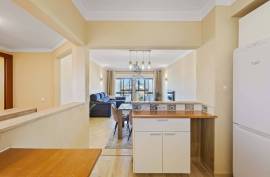 3 Bedroom Apartment with Generous Areas and Central Location in Portimão