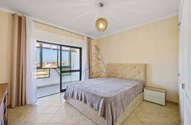 3 Bedroom Apartment with Generous Areas and Central Location in Portimão