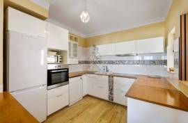 3 Bedroom Apartment with Generous Areas and Central Location in Portimão