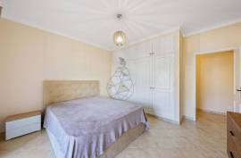 3 Bedroom Apartment with Generous Areas and Central Location in Portimão