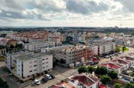 2 and 3 bedroom apartments with parking New for sale in Portimão