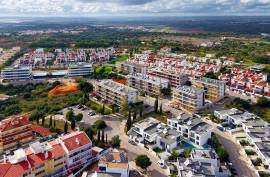2 and 3 bedroom apartments with parking New for sale in Portimão
