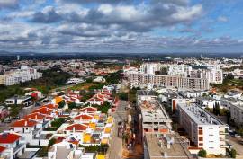 2 and 3 bedroom apartments with parking New for sale in Portimão 2 and 3 bedroom apartments with parking New for sale in Portimão