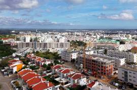 2 and 3 bedroom apartments with parking New for sale in Portimão