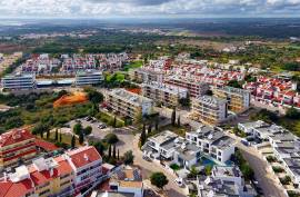 2 and 3 bedroom apartments with parking New for sale in Portimão