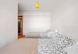 FURNISHED 3-BEDROOM APARTMENT IN SÃO MARTINHO – EXCELLENT LOCATION!