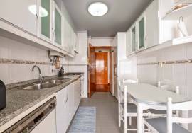 FURNISHED 3-BEDROOM APARTMENT IN SÃO MARTINHO – EXCELLENT LOCATION!