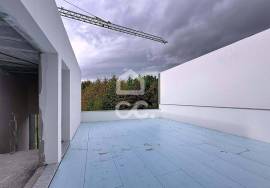 Semi-detached Chaves