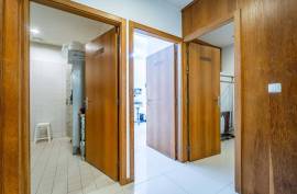 Hairdresser in Prime area of Gaia, near El Corte Inglês Hairdresser in Prime area of Gaia, near El Corte Inglês