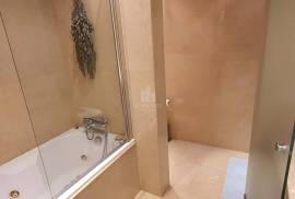 Apartment 3 condominium reserved with swimming pool to the metro of Santo Ovidio