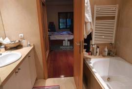 Apartment 3 condominium reserved with swimming pool to the metro of Santo Ovidio