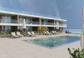 3 bedroom apartment with pool and patio