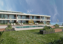 3 bedroom apartment with pool and patio