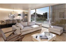 Modern 4-Bedroom Villa in Private Gated Community with Pool – Costa da Guia, Cascais
We present this elegant contemporary villa located in an exclusive gated community of just 7 houses, situated in one of the most privileged areas of Cascais — the charming Costa da Guia Modern 4-Bedroom Villa in Private Gated Community with Pool – Costa da Guia, Cascais
We present this elegant contemporary villa located in an exclusive gated community of just 7 houses, situated in one of the most privileged areas of Cascais — the charming Costa da Guia