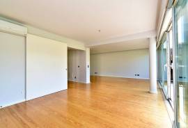 Modern 4-Bedroom Villa in Private Gated Community with Pool – Costa da Guia, Cascais
We present this elegant contemporary villa located in an exclusive gated community of just 7 houses, situated in one of the most privileged areas of Cascais — the charming Costa da Guia Modern 4-Bedroom Villa in Private Gated Community with Pool – Costa da Guia, Cascais
We present this elegant contemporary villa located in an exclusive gated community of just 7 houses, situated in one of the most privileged areas of Cascais — the charming Costa da Guia