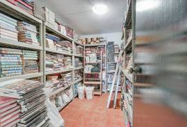 3-Bedroom Apartment with Stunning Views over the Tagus Estuary and Cristo Rei
Enjoy a magnificent 3-bedroom apartment offering panoramic views over the Tagus Estuary to the east and the Cristo Rei monument to the west