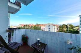 3-Bedroom Apartment for Sale – Pai do Vento, Cascais
Excellent opportunity! 3-bedroom apartment located in a quiet and central area, Pai do Vento, in Cascais