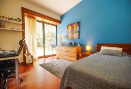 Luxury Villa in Quinta da Beloura
Discover the retreat of your dreams in this stunning luxury villa with 5 suites and an office, located in the prestigious Quinta da Beloura