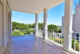 Apartment with Sea View and Terrace, next to Tamariz Beach
Excellent 3 bedroom apartment next to Tamariz beach, Estoril