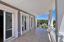 Apartment with Sea View and Terrace, next to Tamariz Beach
Excellent 3 bedroom apartment next to Tamariz beach, Estoril