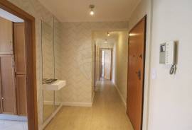 Apartment on the 1st Line of the Sea
Excellent apartment in an exclusive location in Cascais, Guia, in front of the sea