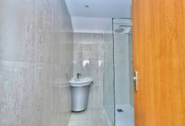 Magnificent Triplex Apartment in the Heart of Cascais!
We present this extraordinary triplex apartment, located in the historic center of Cascais — just steps away from shops, services, and the charming coastline