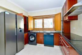 Magnificent Triplex Apartment in the Heart of Cascais!
We present this extraordinary triplex apartment, located in the historic center of Cascais — just steps away from shops, services, and the charming coastline