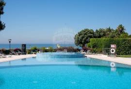 Real Right of Periodic Housing – 1 week of vacation per year, for life, in a 4-Star Hotel
34th WEEK FOR 12 500€ T0 studio with 28m2, furnished, full bathroom, equipped kitchenette and south-facing balcony, with frontal sea view, located in the Hotel Vila Galé Cascais (4 stars), under Real Periodic Habitation Right - starting on Saturday at 6pm hours and ends on the following Saturday