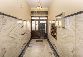 2-Bedroom Apartment for Rent in Setúbal Located in the Montalvão neighborhood, a central area of the city, this cozy apartment has been fully renovated, including plumbing, electrical, and sewage systems