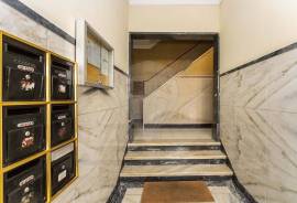 2-Bedroom Apartment for Rent in Setúbal Located in the Montalvão neighborhood, a central area of the city, this cozy apartment has been fully renovated, including plumbing, electrical, and sewage systems